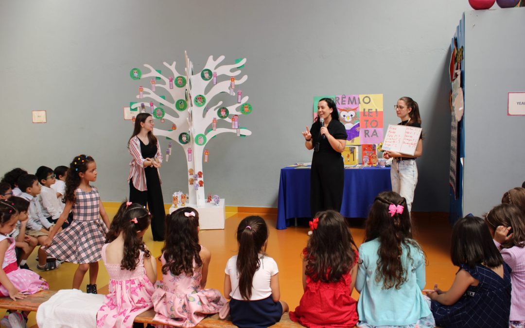 Coruja Leitora: Alunos da Maple Bear Tatuapé realizam a própria premiação literária