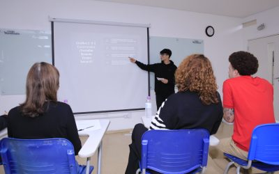 Colégio Santa Amália Saúde prepara futuros acadêmicos e profissionais com mostra de monografias