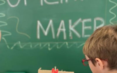 EMPODERANDO OS ALUNOS PARA O FUTURO: ESPAÇO MAKER EM AÇÃO